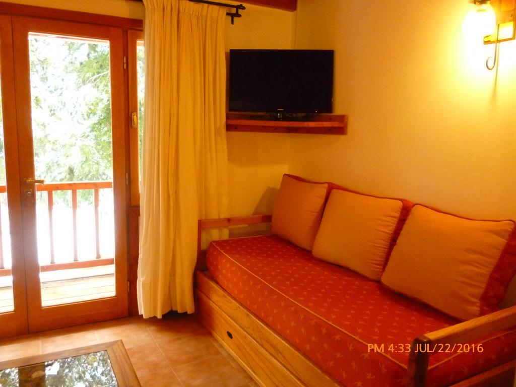 Melewe Aparthotel Villa La Angostura Exterior photo