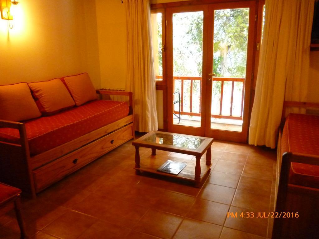 Melewe Aparthotel Villa La Angostura Exterior photo