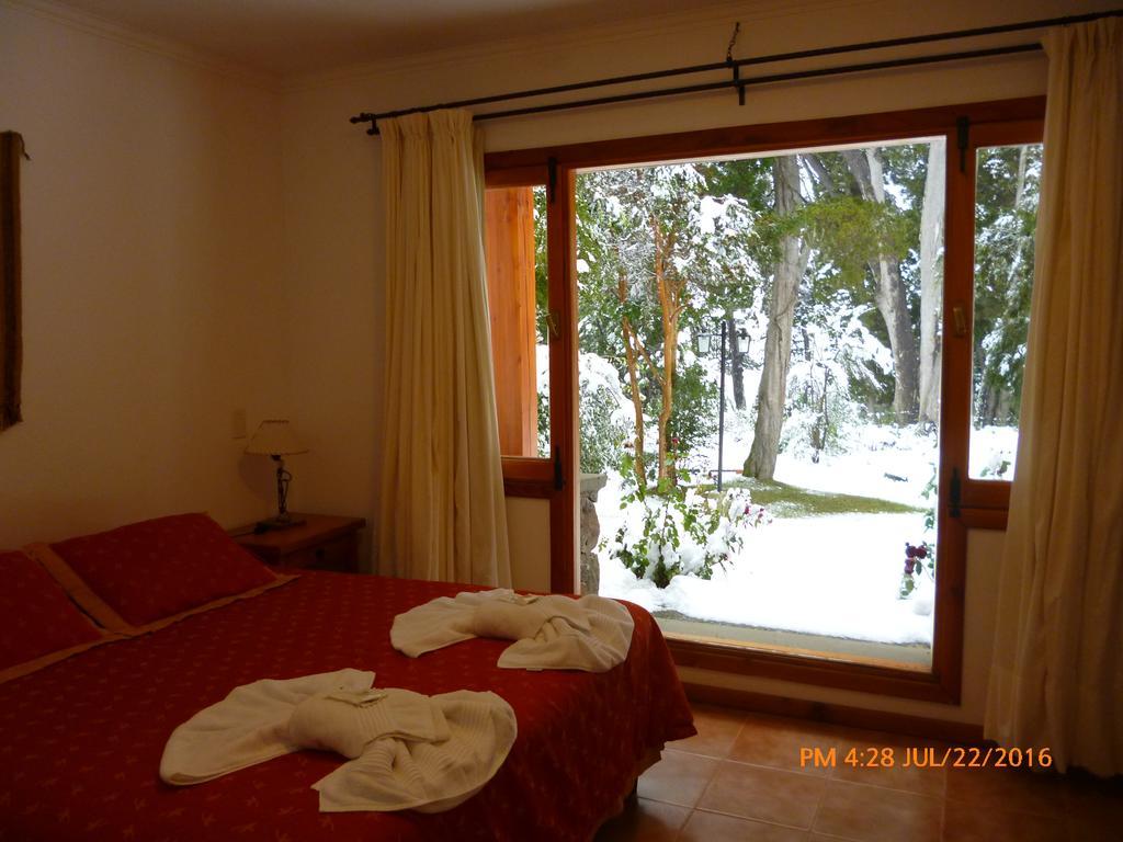 Melewe Aparthotel Villa La Angostura Exterior photo